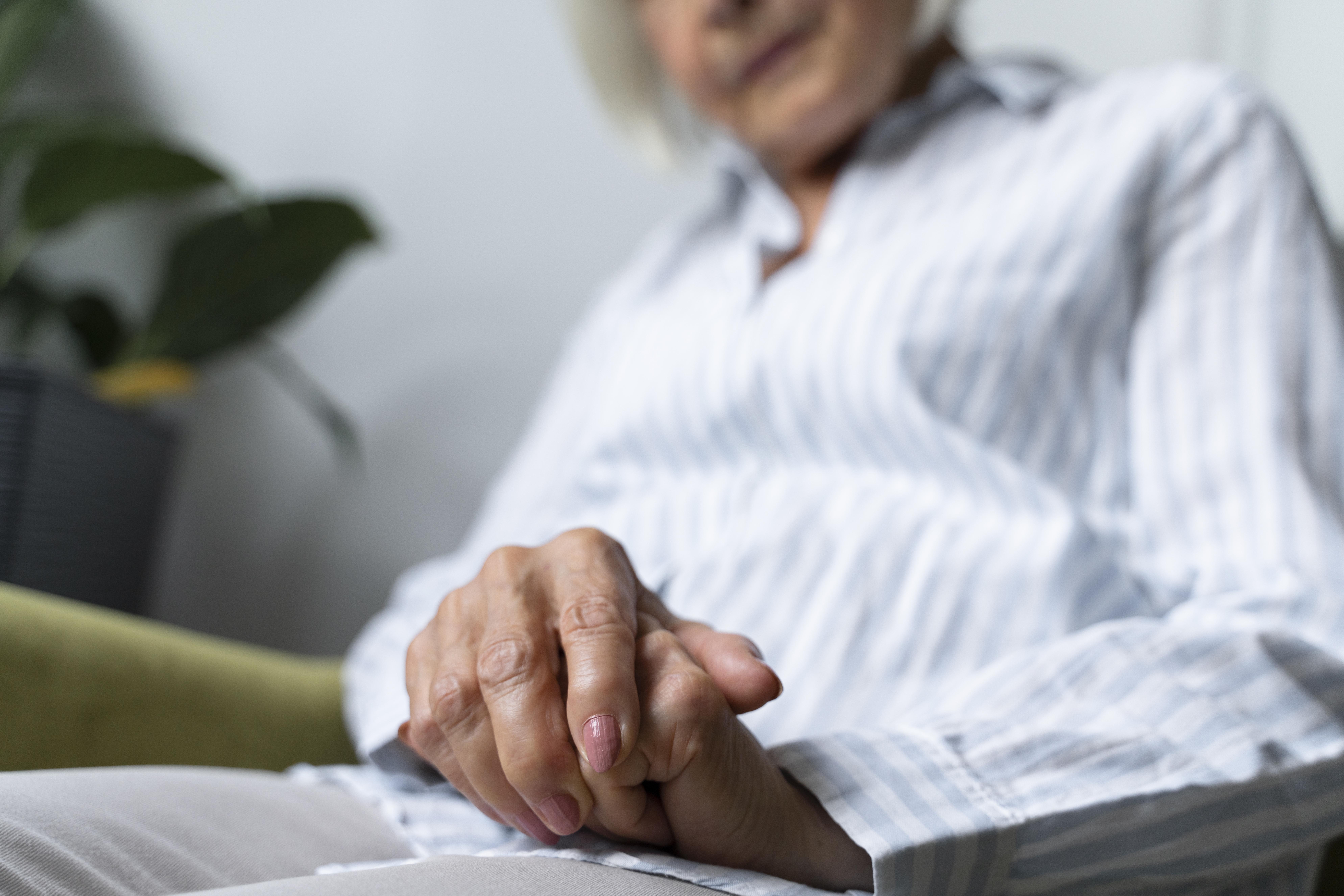 mujer-cuidados-alzheimer